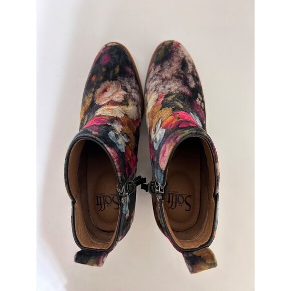 Sofft Tamela Women's size 7.5 Floral Boho Velvet Booties Ankle Boots Shoes - Picture 8 of 15